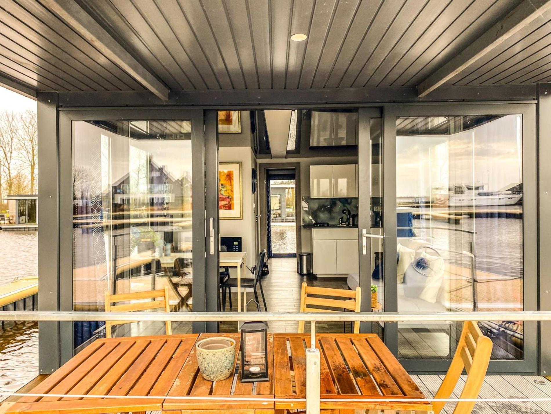 Houseboat Blue Sneekermeer Offingawier Εξωτερικό φωτογραφία